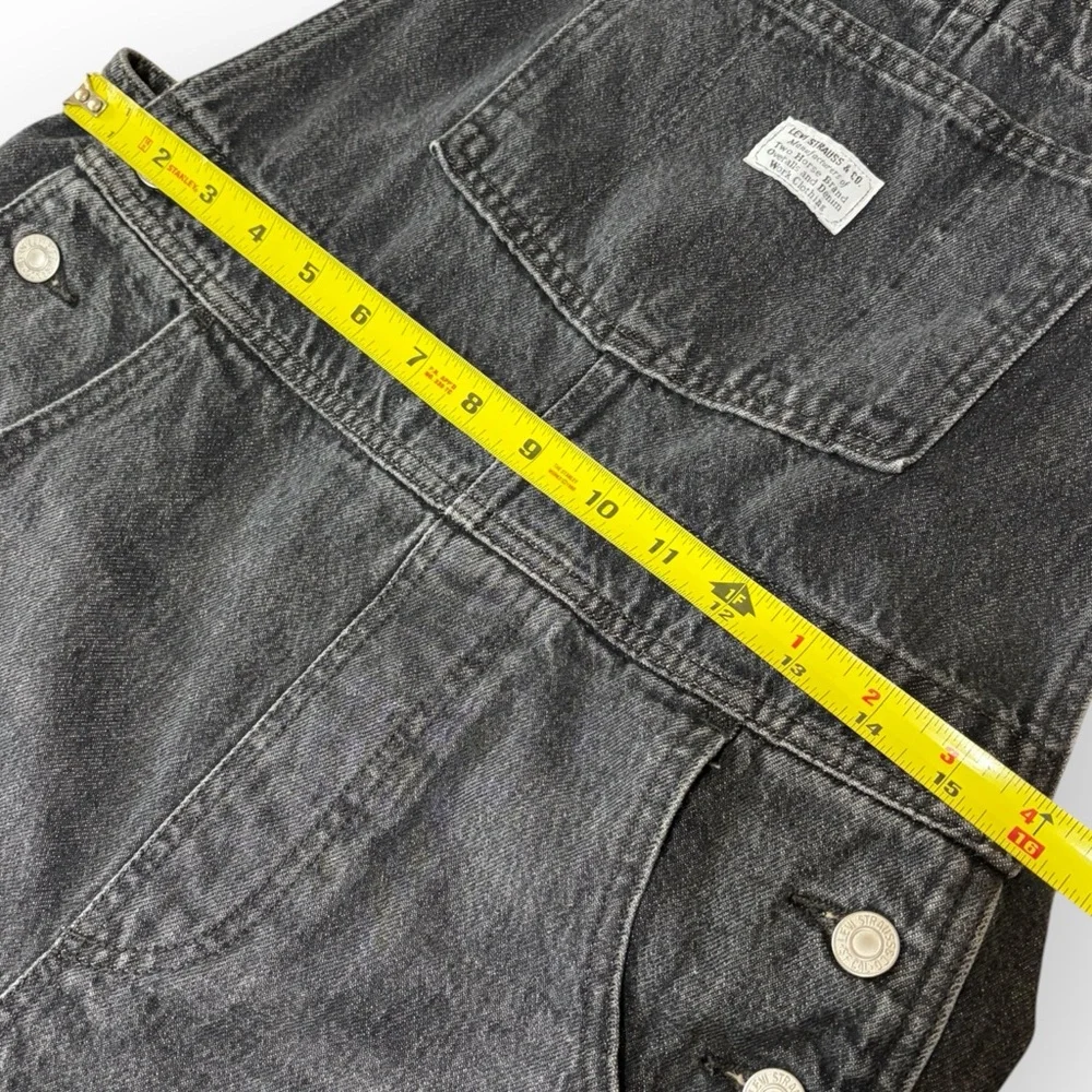 Levis Black Denim Short Overalls with Adjustable Straps Sz M - Picture 7 of 10